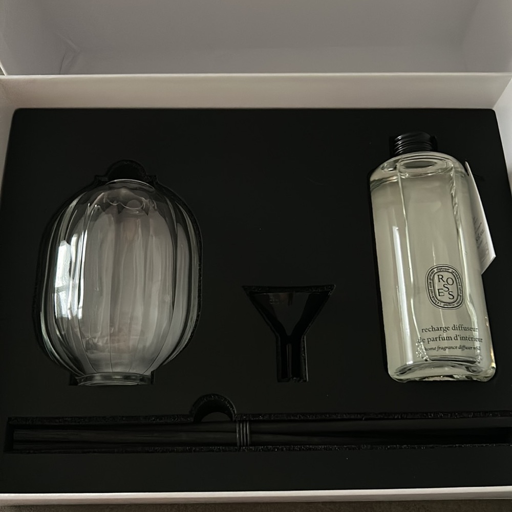Diptyque Roses diffuser set - Picture 2 of 3